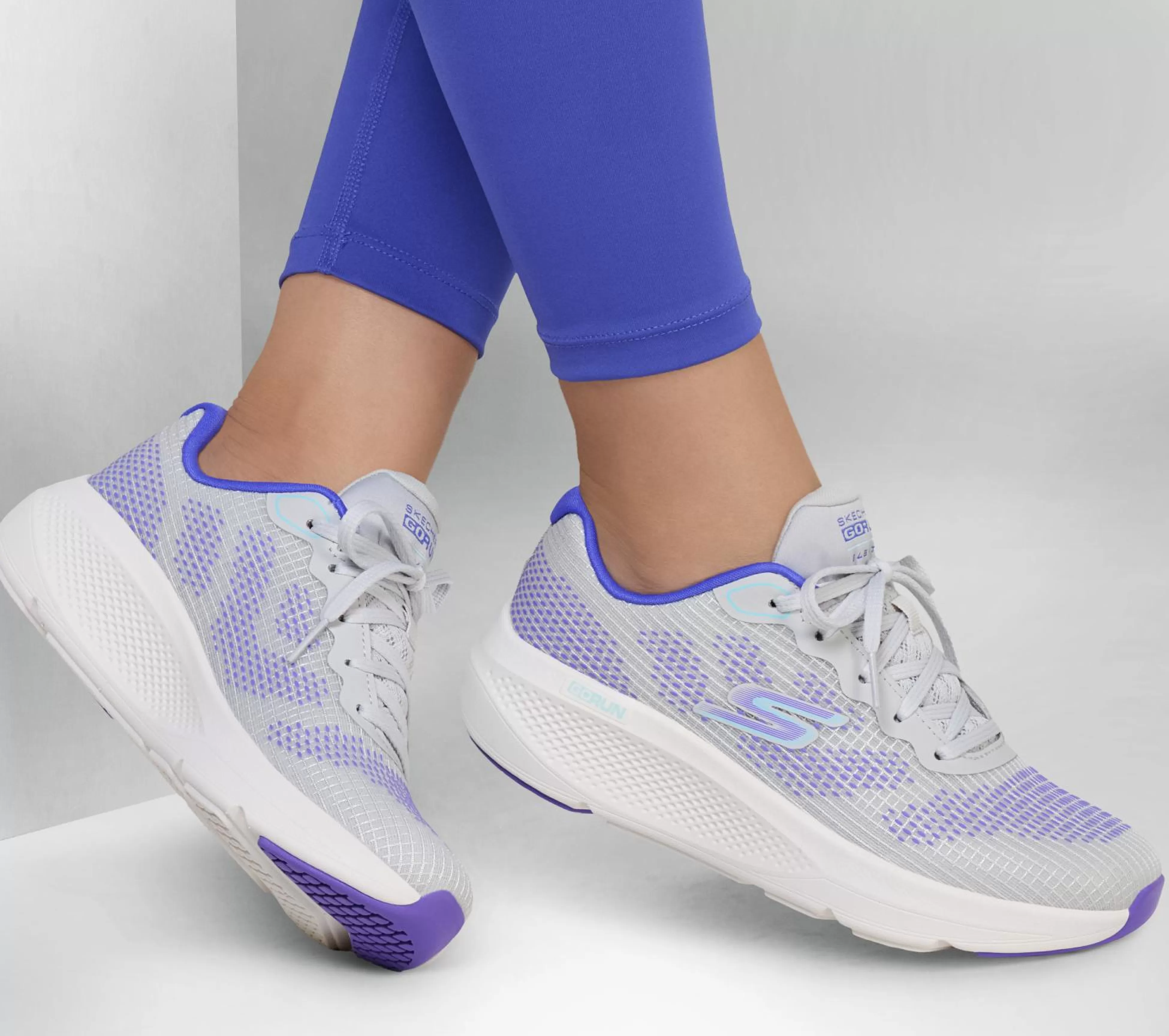 SKECHERS GO RUN Elevate - Nimbus*Women Lace Up | Athletic Sneakers